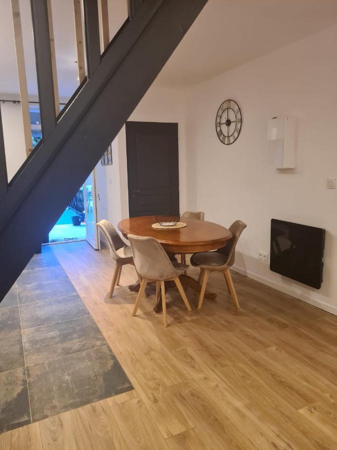 Besseges Magnifique Appartement Avec Terrasse מראה חיצוני תמונה
