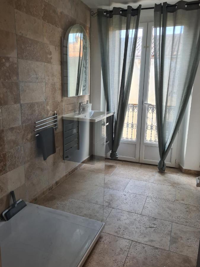 Besseges Magnifique Appartement Avec Terrasse מראה חיצוני תמונה