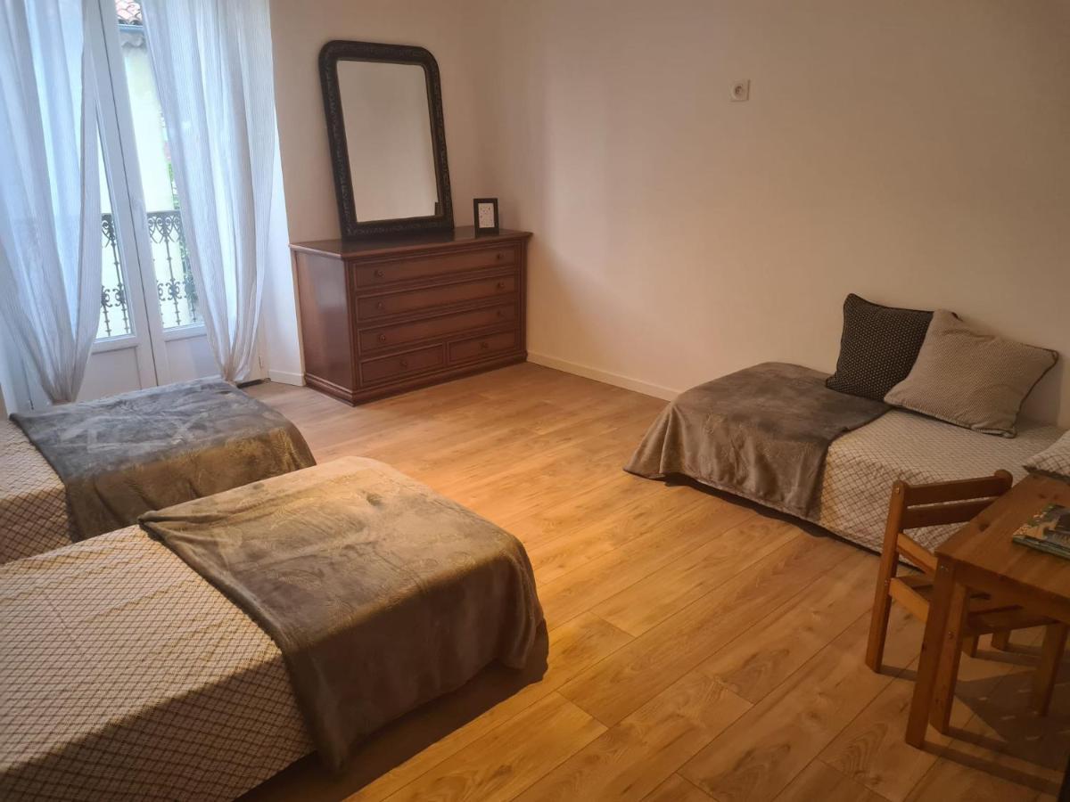 Besseges Magnifique Appartement Avec Terrasse מראה חיצוני תמונה
